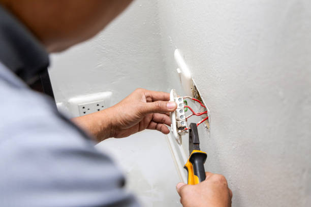 Best Commercial Electrician Services  in Rialto, CA